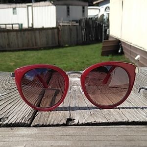 Red sun glasses 😎